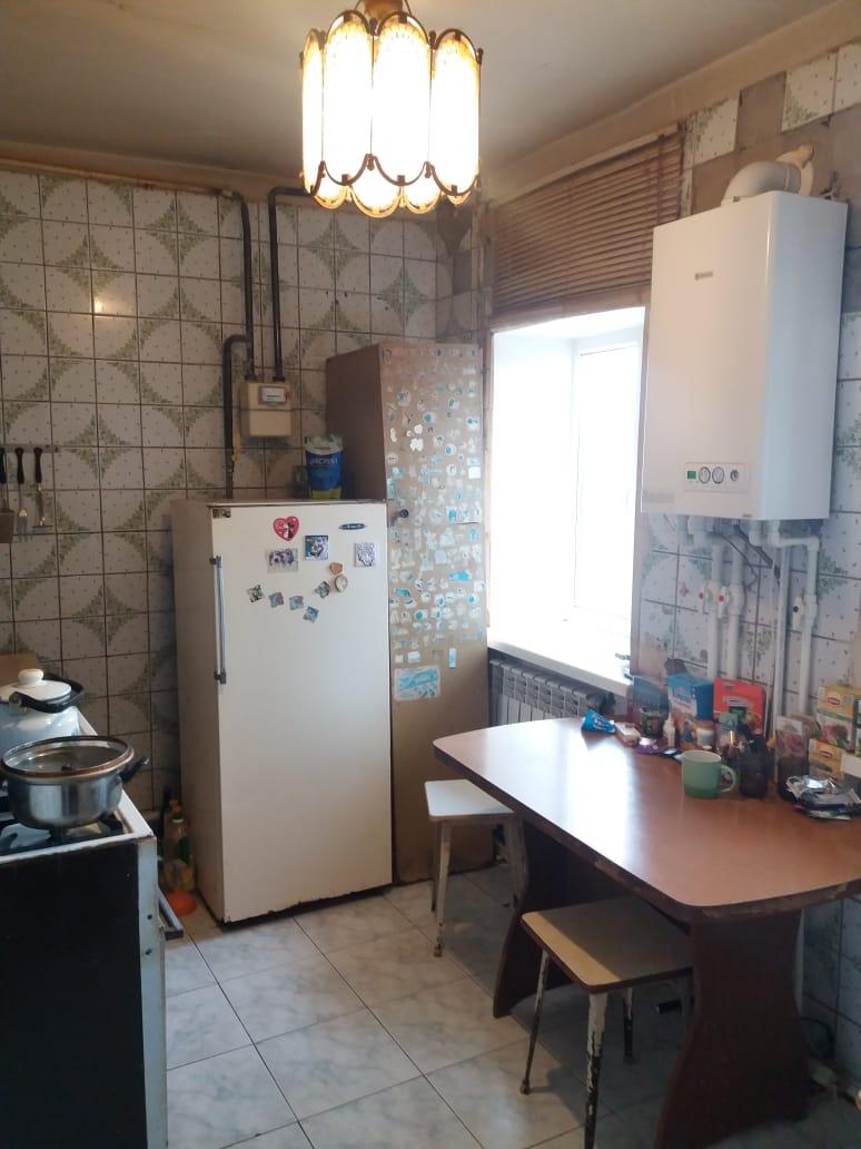 Продажа 4-комнатной квартиры, Петровск, Володарского улица,  д.108