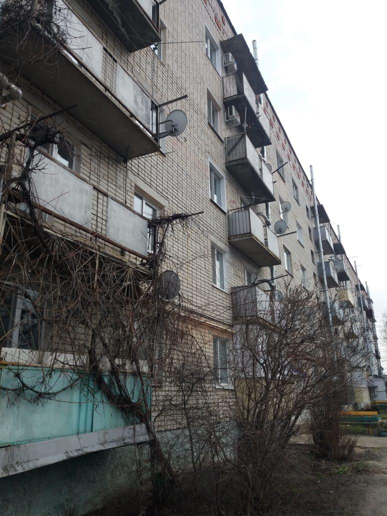 Продажа 4-комнатной квартиры, Петровск, Володарского улица,  д.108