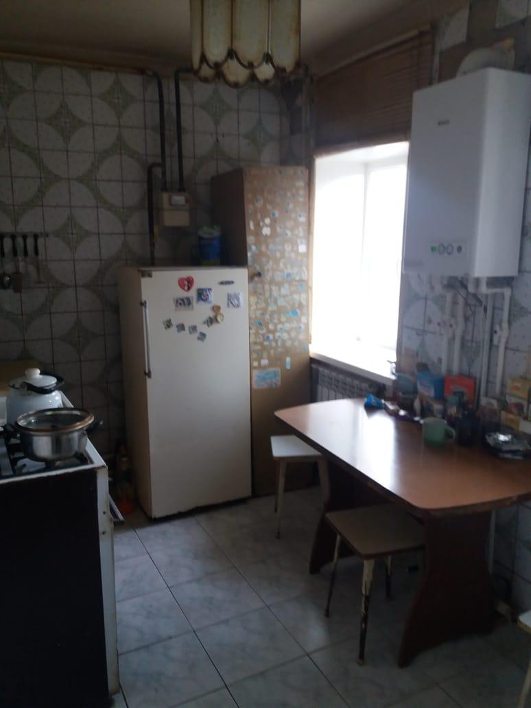 Продажа 4-комнатной квартиры, Петровск, Володарского улица,  д.108